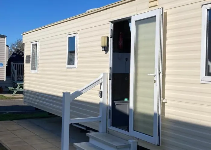 A Fully Equiped Caravan Marton Mere Haven