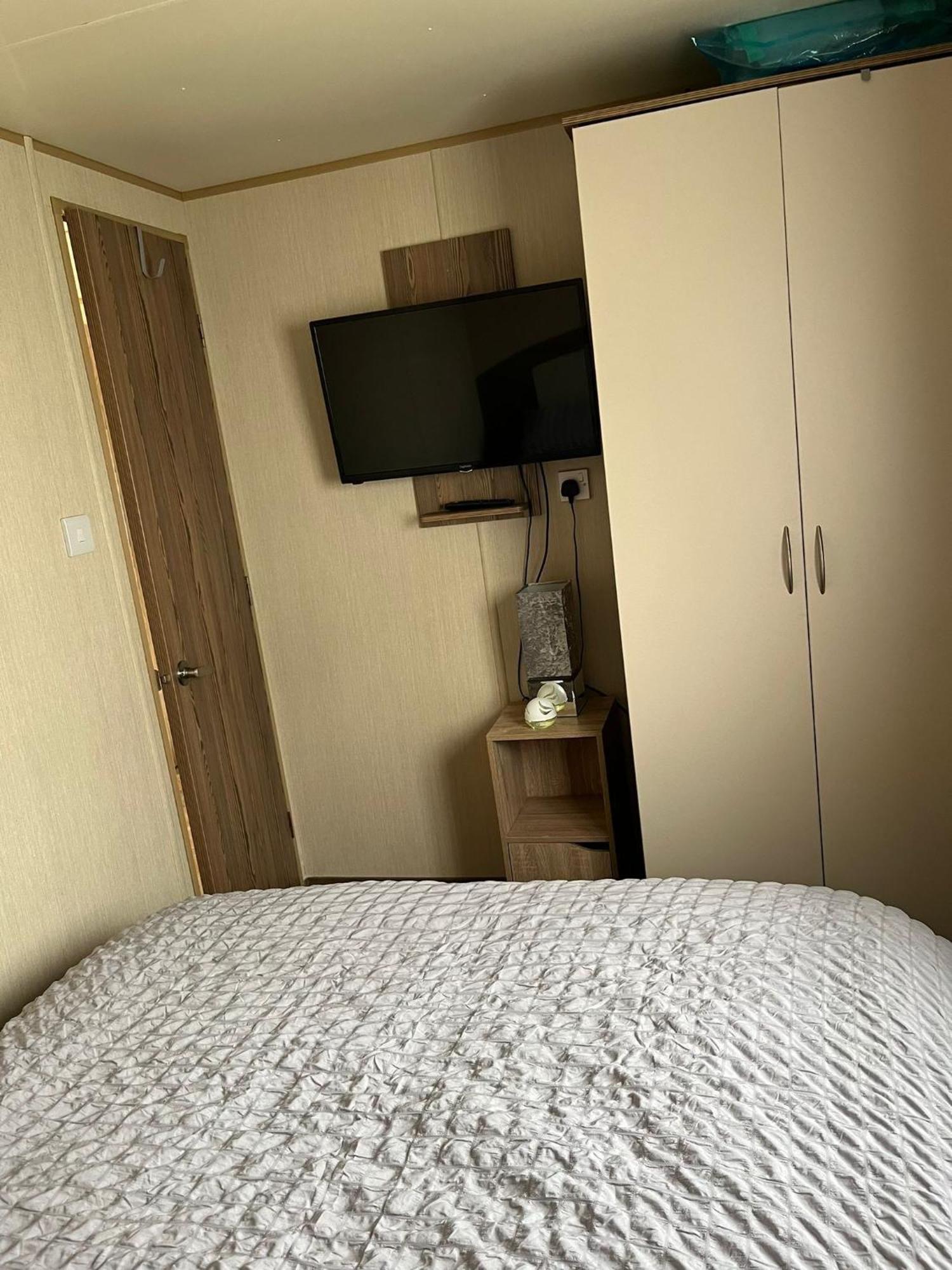 A Fully Equiped Caravan Marton Mere Haven