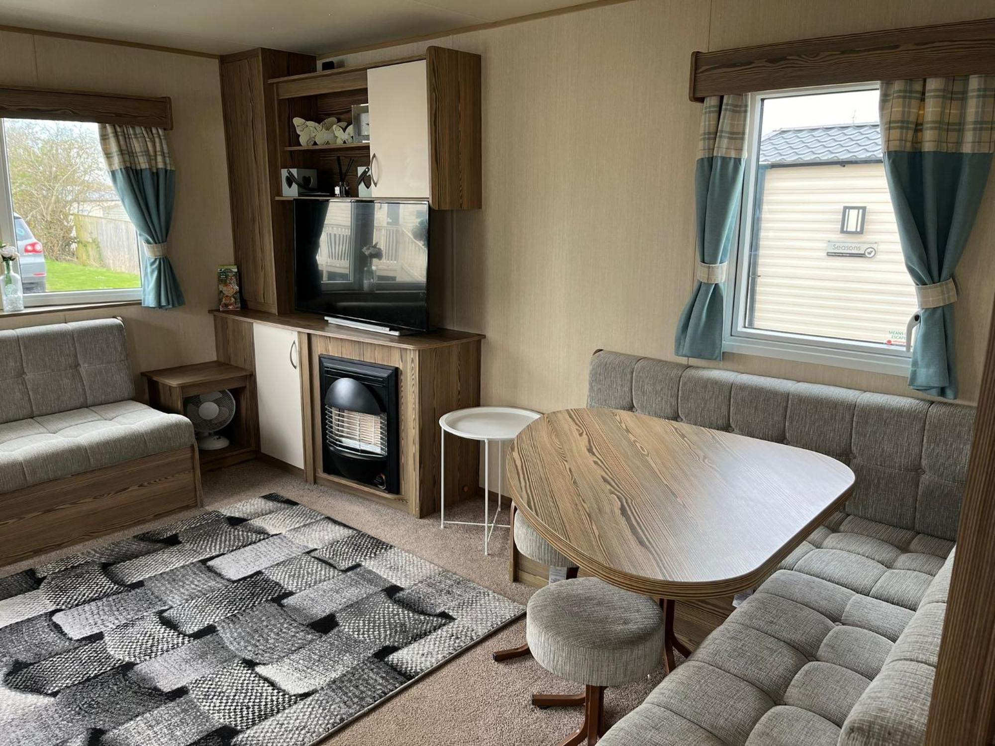 A Fully Equiped Caravan Marton Mere Haven * Blackpool