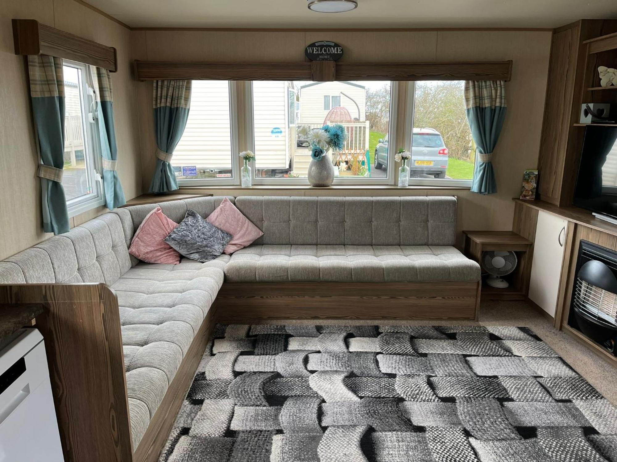 Campsite A Fully Equiped Caravan Marton Mere Haven Blackpool